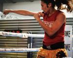 STAND LEONE : LEZIONI DI FIT BOXE