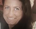Simona  soddisfatta e divertita
